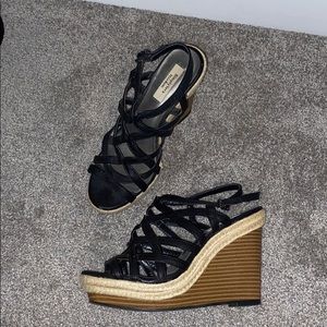 Vera Wang Wedges